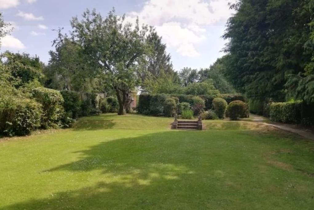 Sycamore Lodge Kent With Ev Zappi Type 2, Swimming Pool For A Fee Sellindge Exteriér fotografie